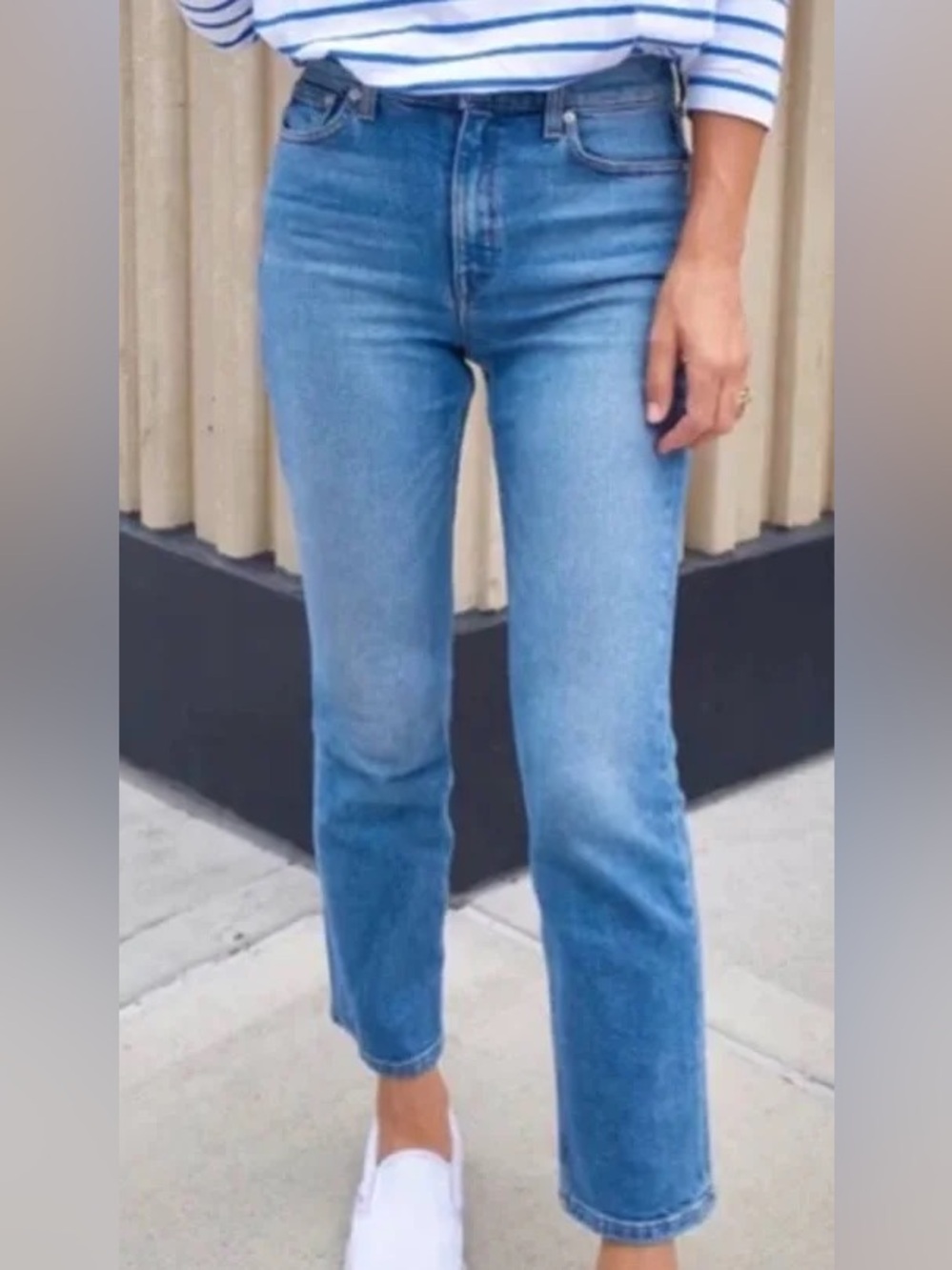 AYR • the Yes Yes Yes Straight Leg Jeans in Light Blue Wash size 27